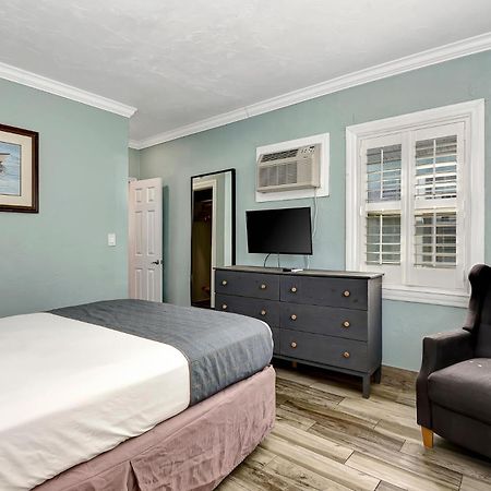 Shoreline Suites & Cabana Cottages - Beachfront Daytona Beach Buitenkant foto