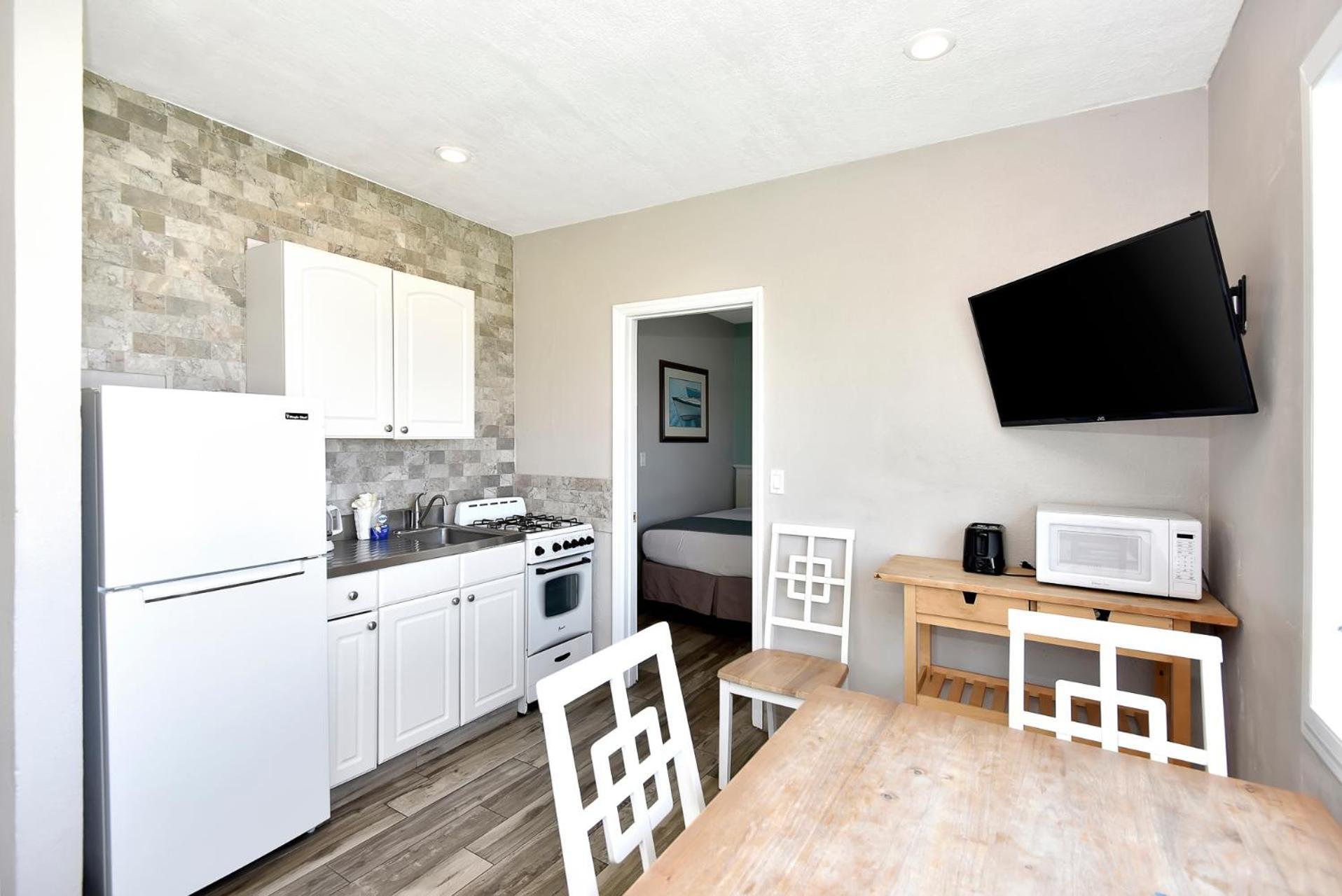 Shoreline Suites & Cabana Cottages - Beachfront Daytona Beach Buitenkant foto